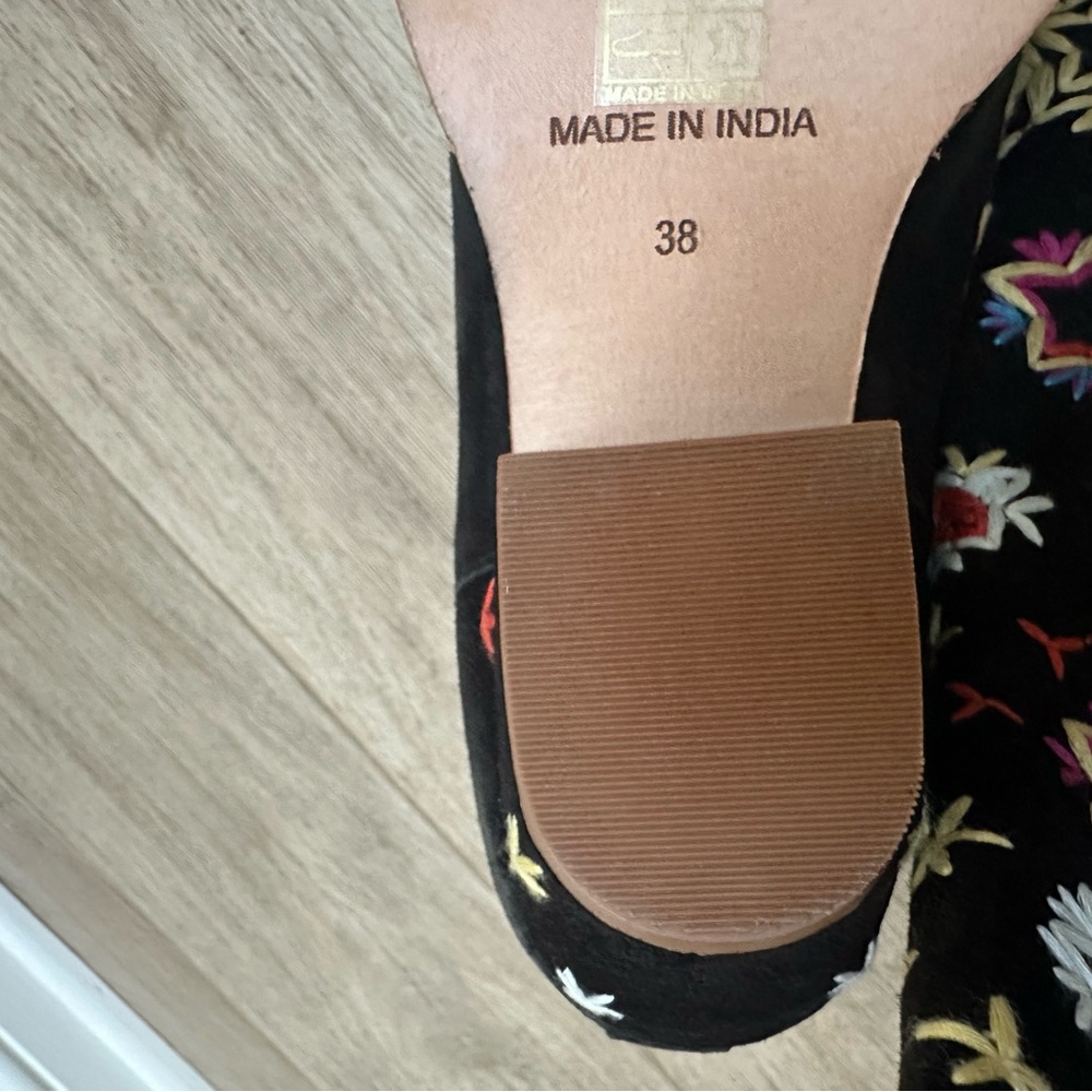 NWT Free People Embroidered Black Ankle Boots - Picture 6 of 9